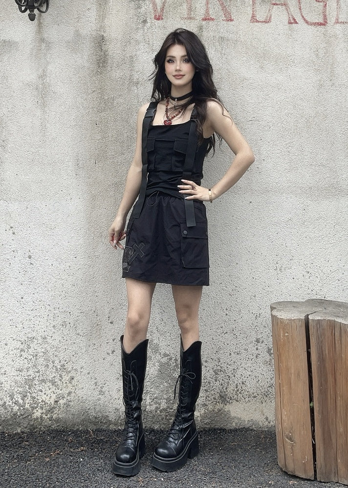 Cargo-Taschenrock mit Kreuz- und Skelett-Applikationen, Kordelzug, schwarze Taille