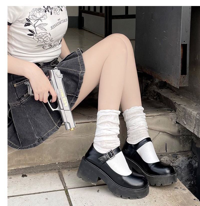 2: Set Socks of Loose