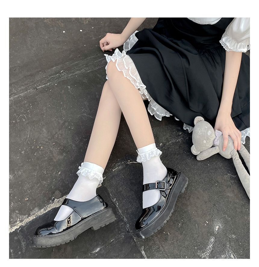 Set Trim / Tall Lace Socks