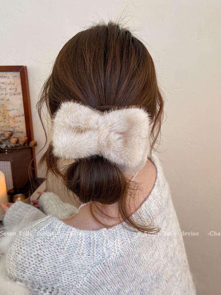 Clip Claw Hair Bow Chenille