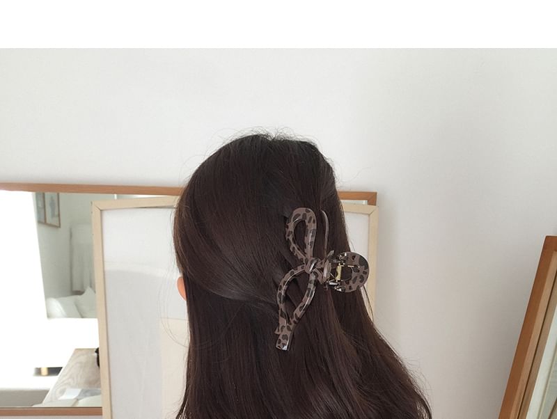 プリントヒョウ柄アクリル爪毛