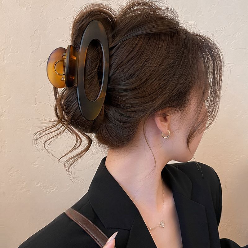 アクリルクリップヘアクローマット