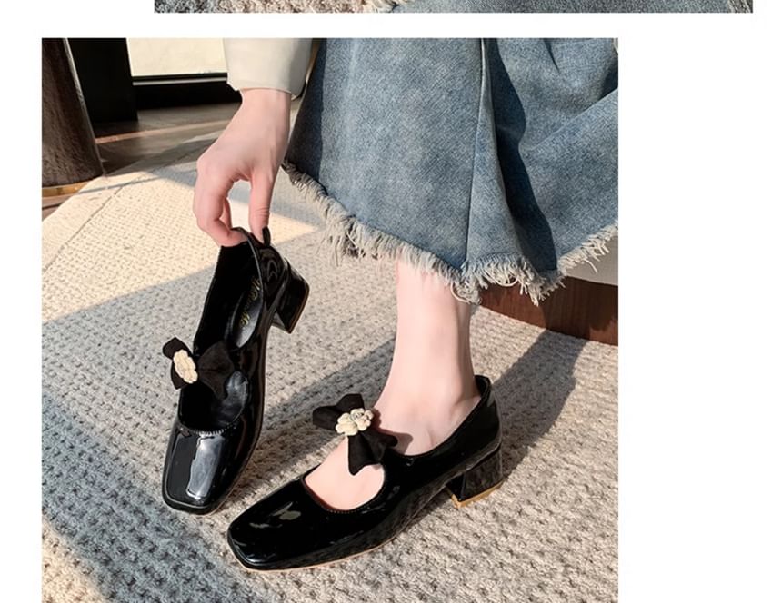 Pumps mit Blockabsatz und Blumenmuster, Mary-Toe, quadratische Jane-Schleife