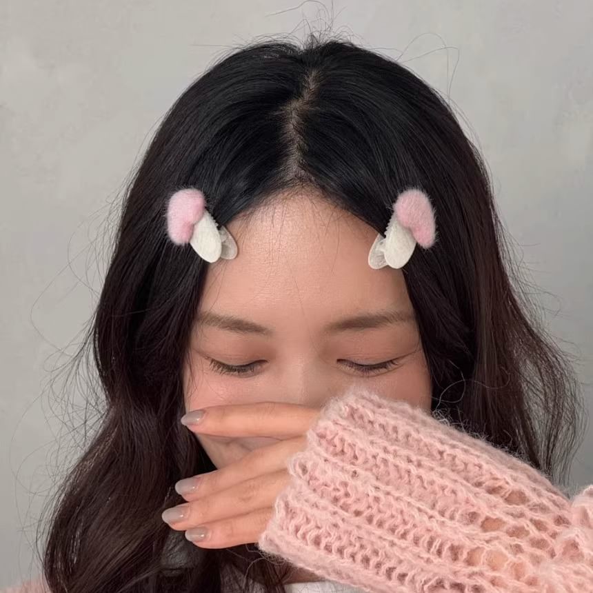 Fluffy Heart Set Hair Clip