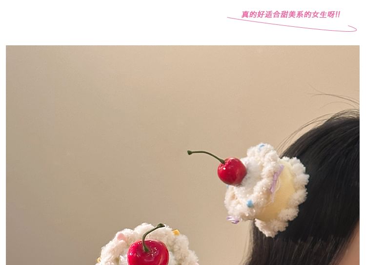 チェリーヘアクリップケーキ