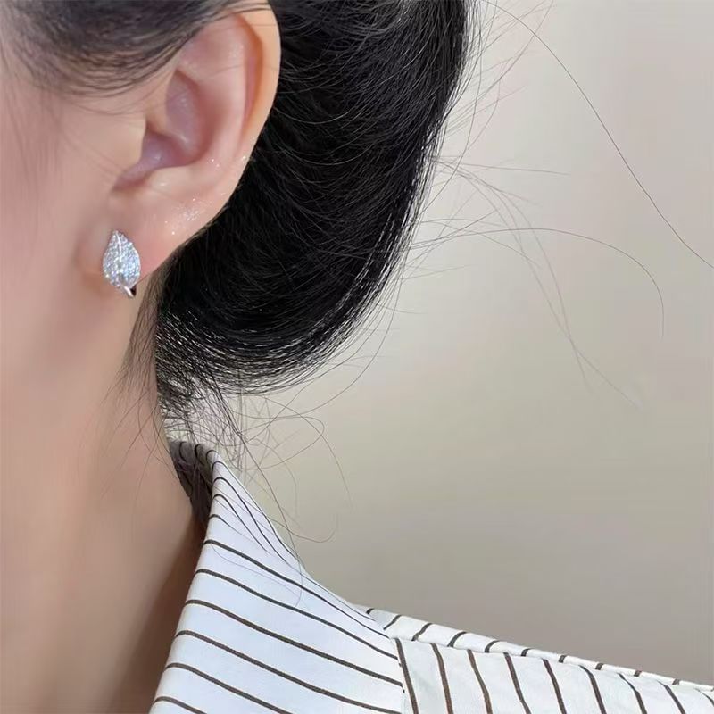 Rhinestone Stud Leaf Earring