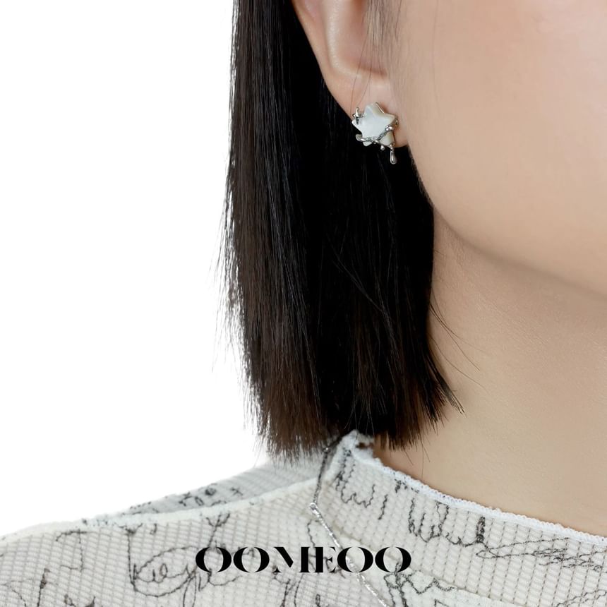 Earring Dangle Star