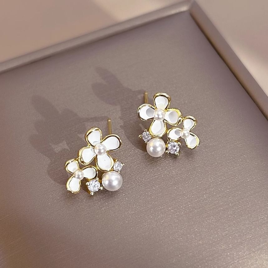 Ear Earring Floral Cuff Pearl Alloy / Stud Faux