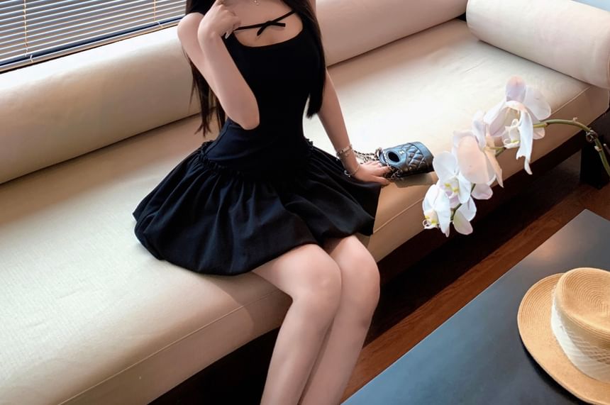 Bow Sleeveless Neck A-Line Gathered Plain Dress Square Mini