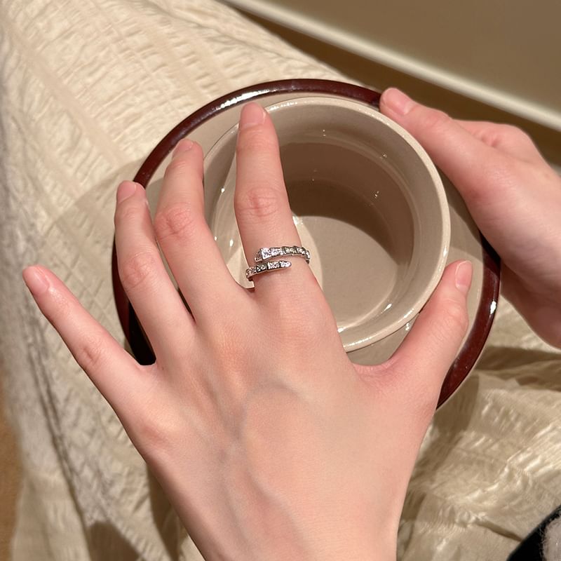 Snake Rhinestone Ring Open