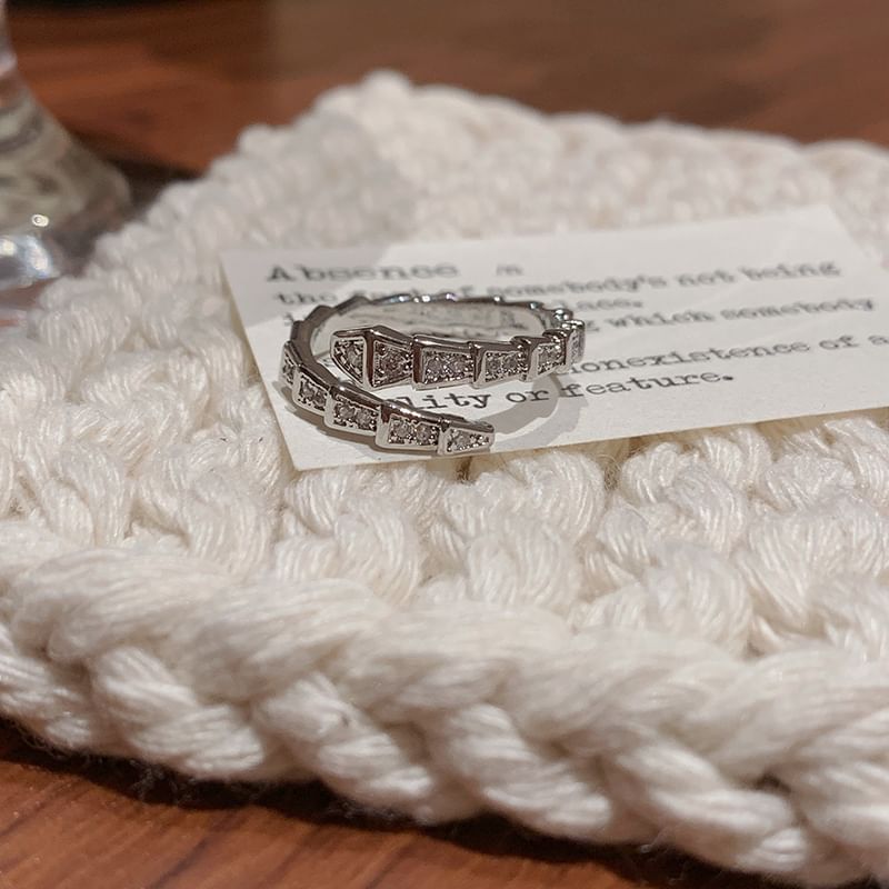 Snake Rhinestone Ring Open