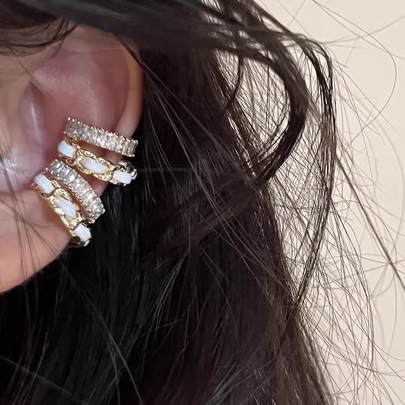 Ear Layered Alloy Rhinestone Cuff