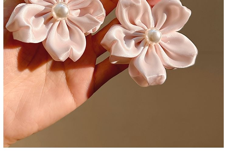 / Pearl Set Hair Faux Flower Clip
