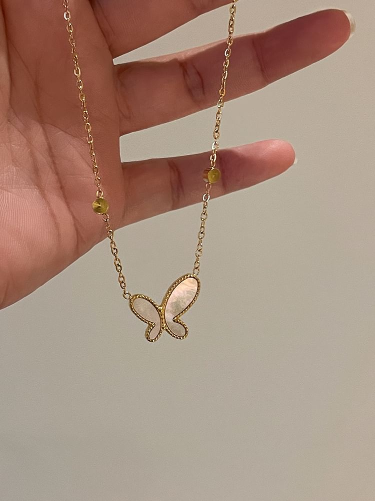 バタフライネックレスペンダント