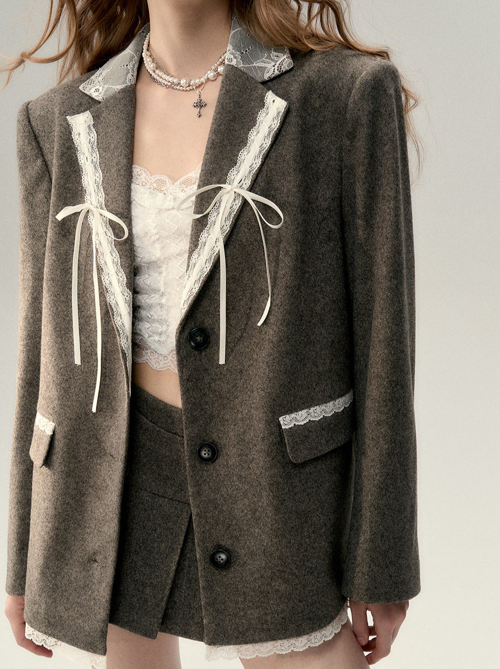 Veste de costume en dentelle de laine avec ruban d'épissure