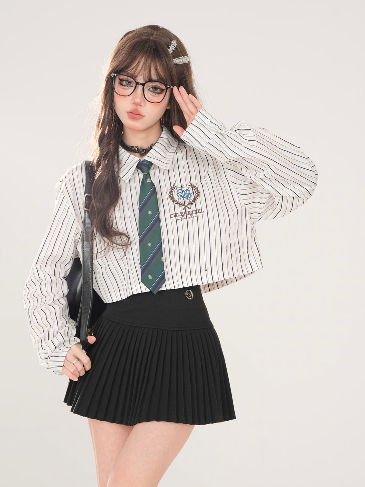 Ensemble cravate style polo court + chemise haute à rayures pour l'école