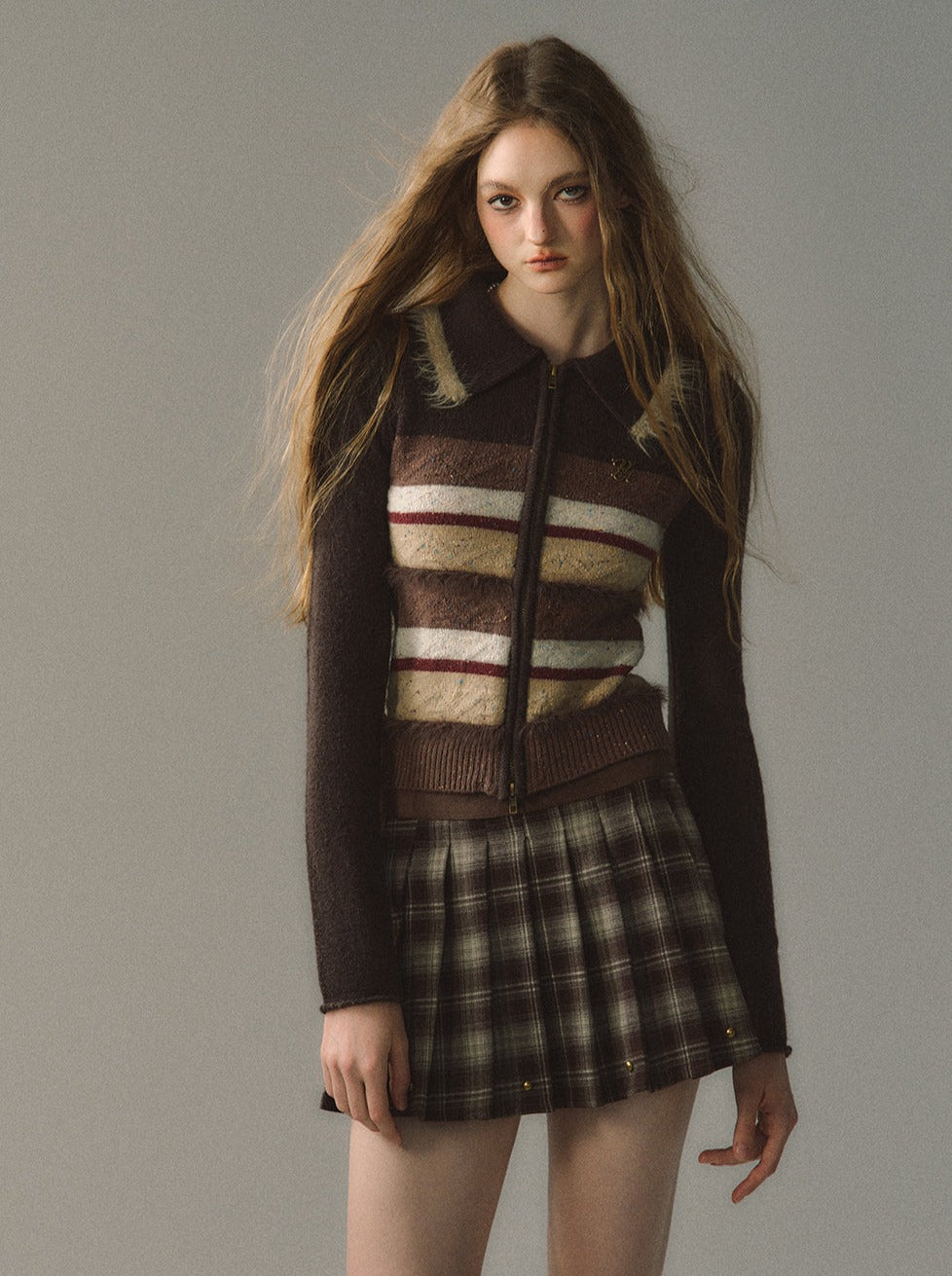 Bunt gestreifte Strickjacke