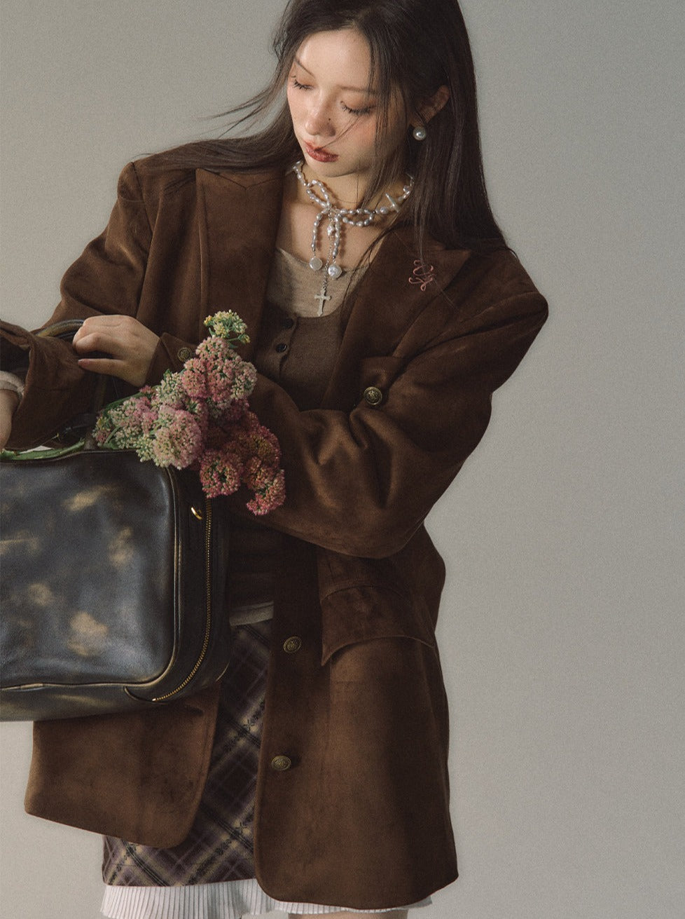 Costume en velours et veste en imitation daim