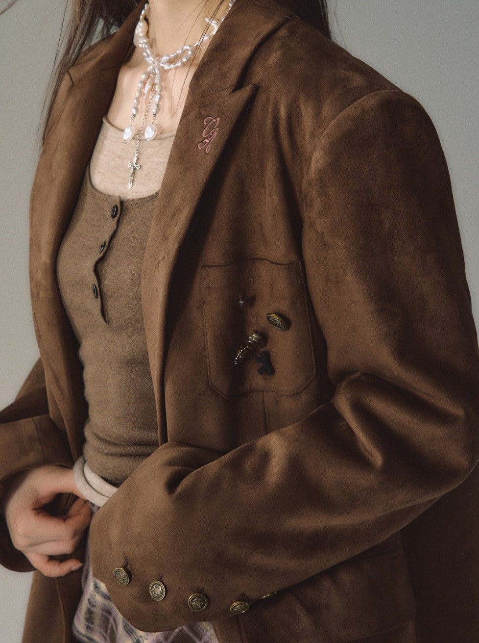 Costume en velours et veste en imitation daim