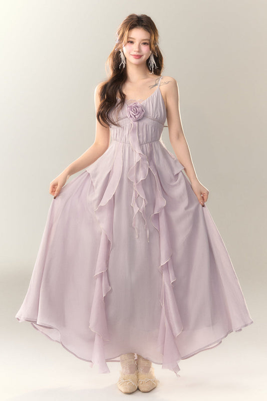 Rosenkleid mit schwerer Rüschenarbeit