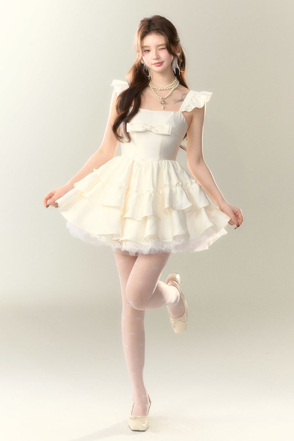 Flying Cream Dress Lace Sleeve Shoe Puffy
