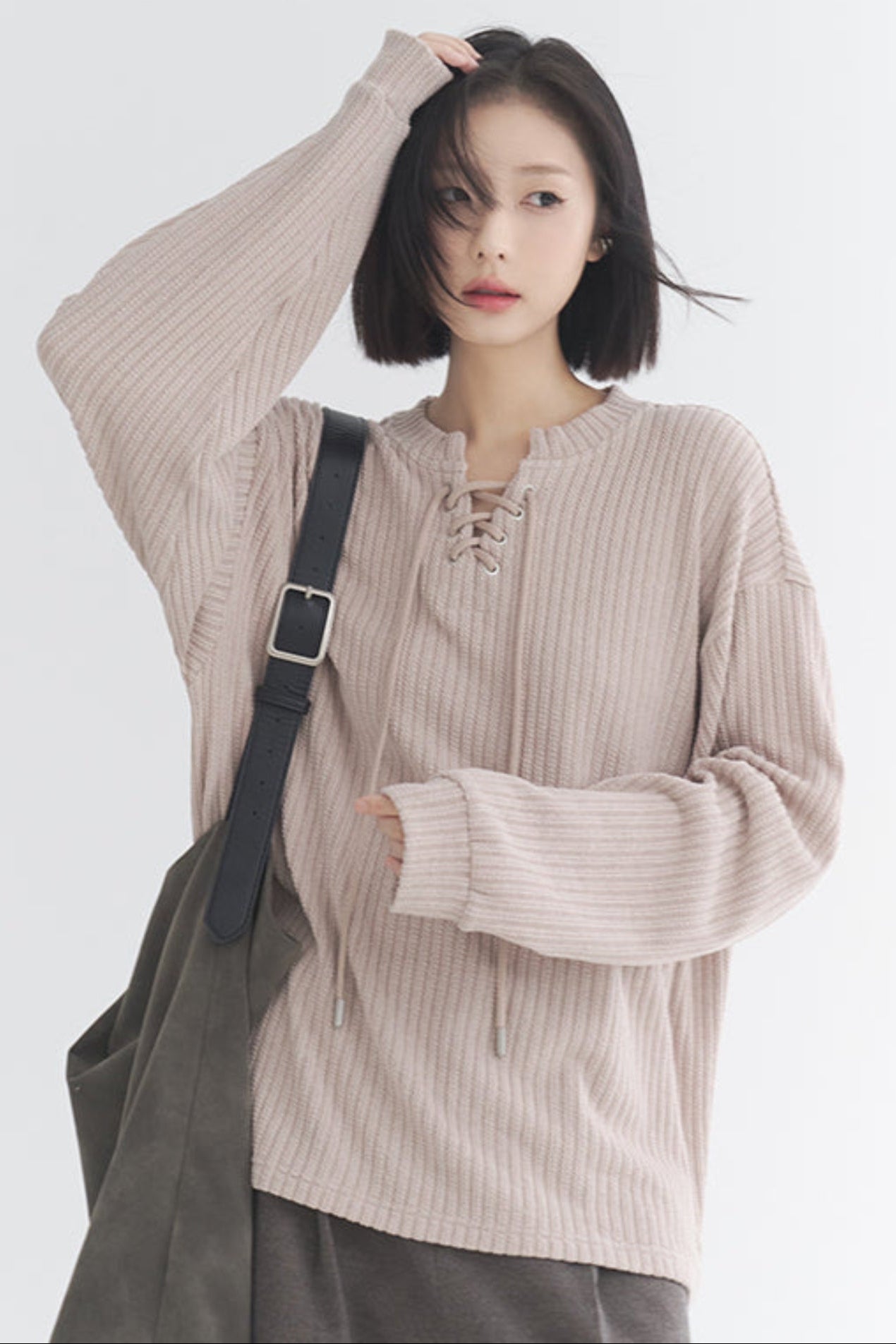 Oversized knit top V-neck