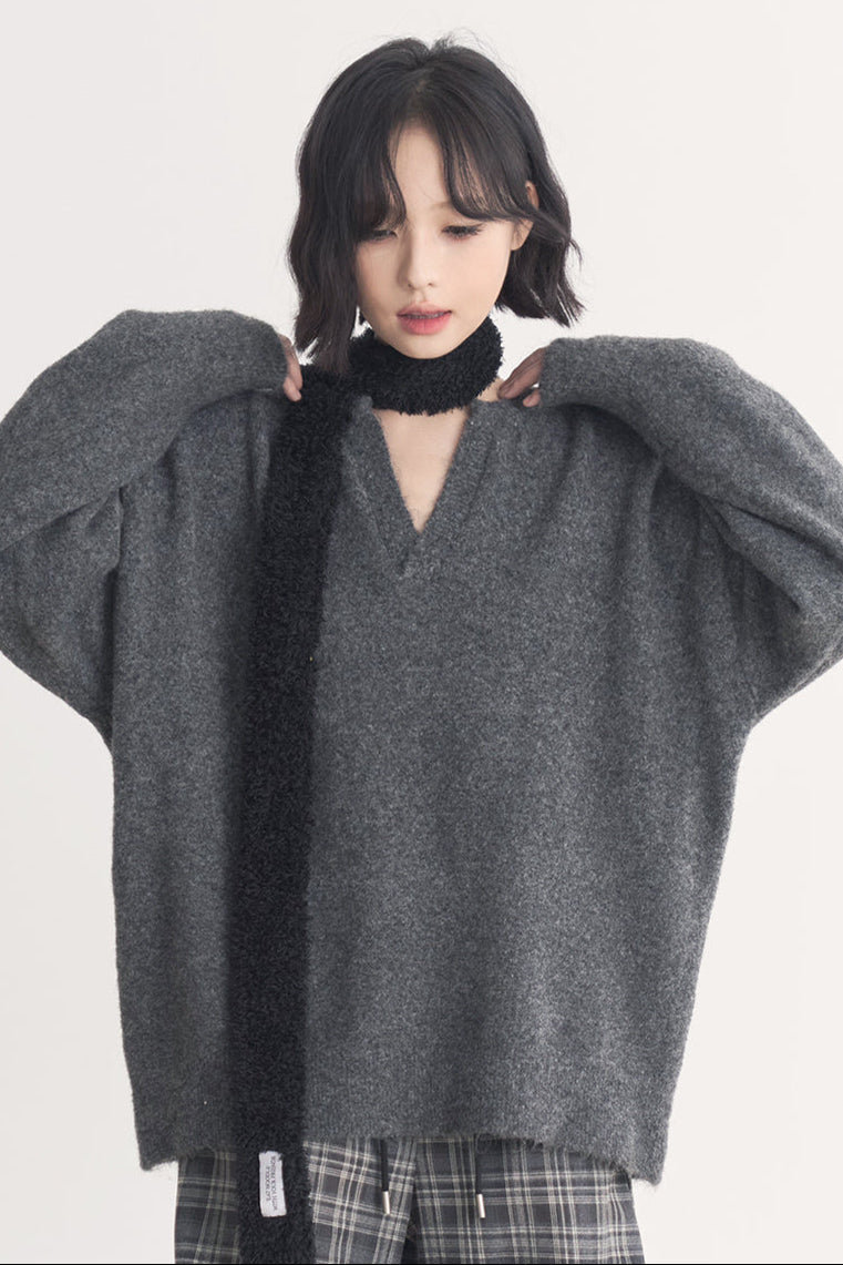 V-Neck Museum Sweater Women's Gravity Knit Loose
