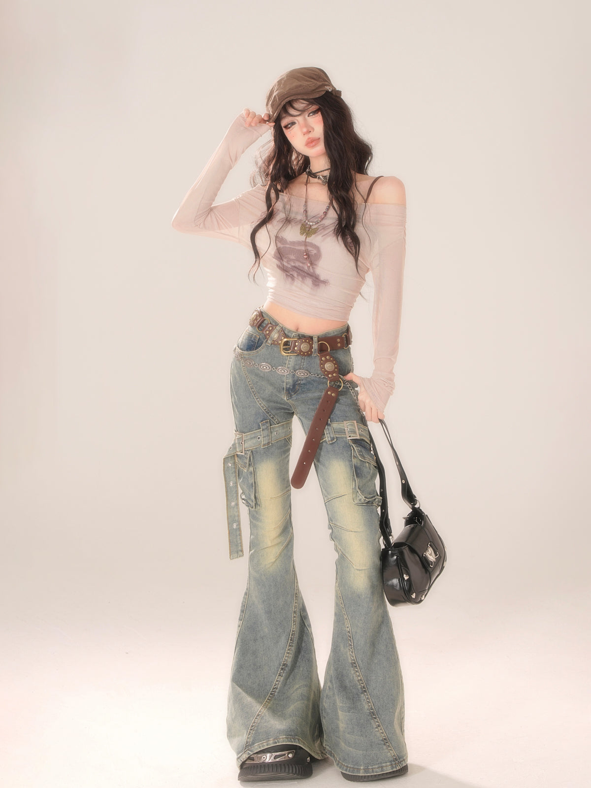 Off-shoulder Y2K Mode Tops