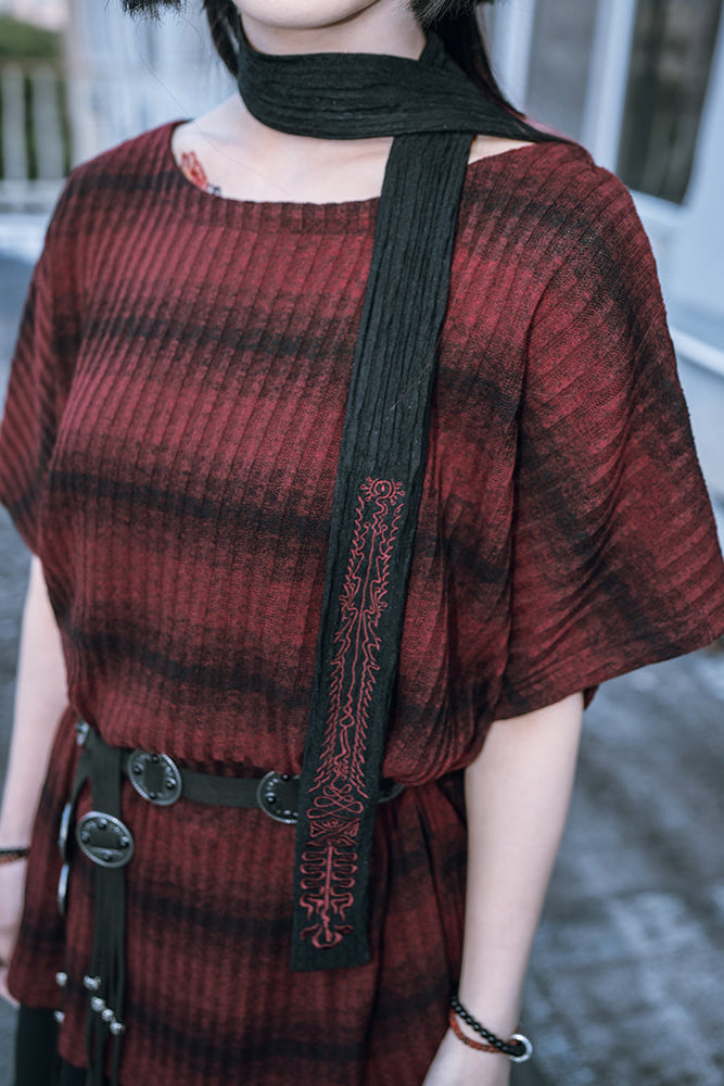 Dark Border Loose T-Shirt