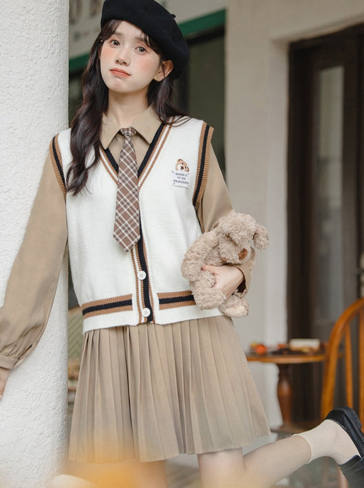 Chemise plissée en tricot universitaire + gilet habillé