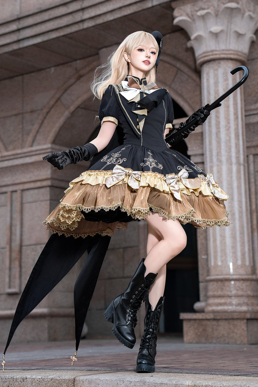 Dress + Cute Dark Shawl Lolita