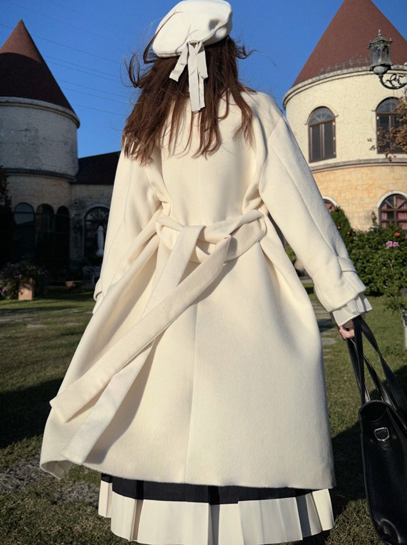 Manteau élégant blanc en laine à double boutonnage style cocon pour collège