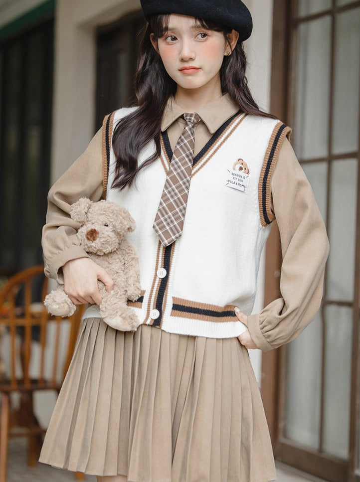 Chemise plissée en tricot universitaire + gilet habillé