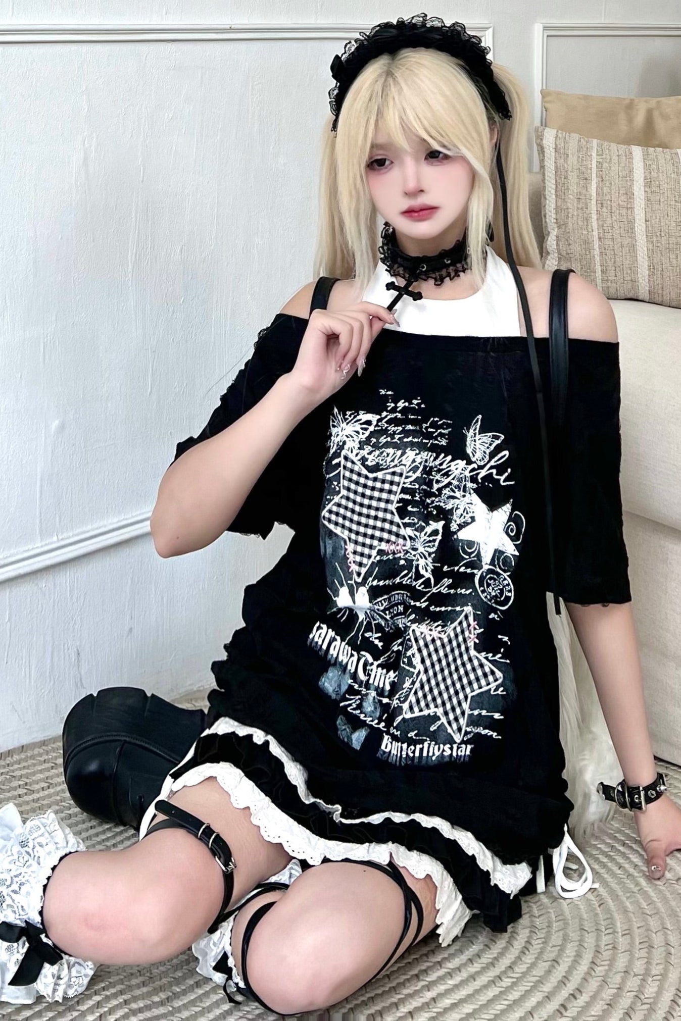 Slash T-Shirt Shoulder
