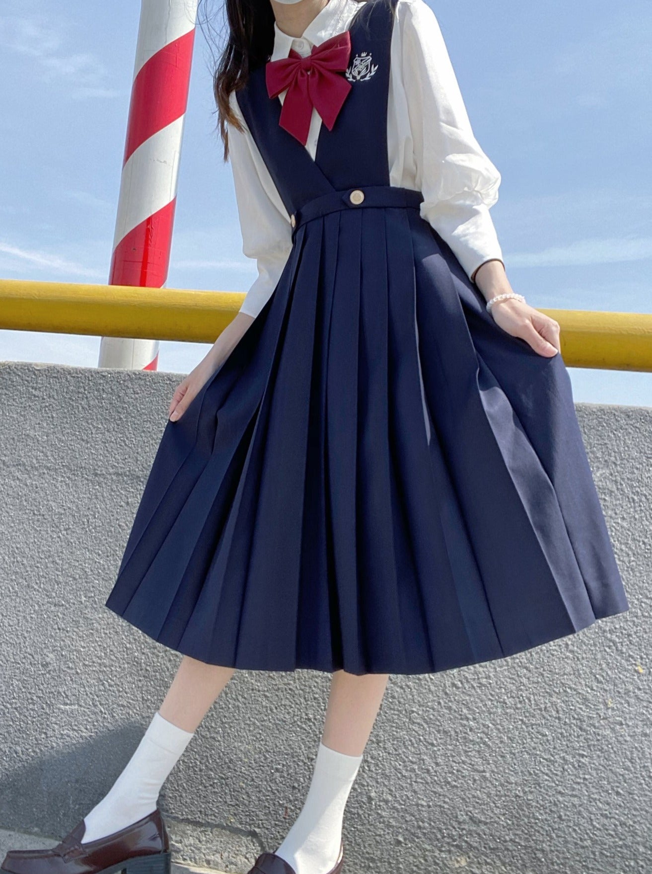 スカート カレッジ インナーシャツ + サスペンダー シフォン