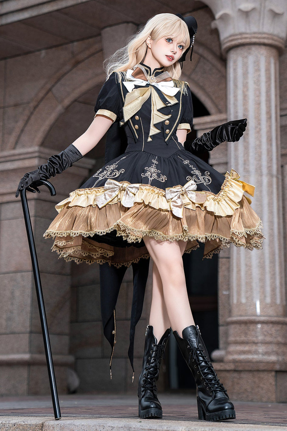 Dress + Cute Dark Shawl Lolita