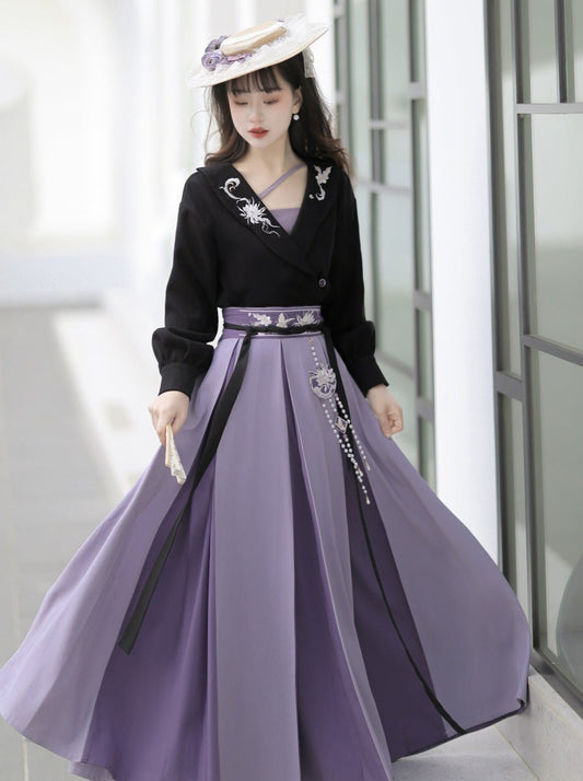 Bluse Langer Dunkler Rock Plissee Blume