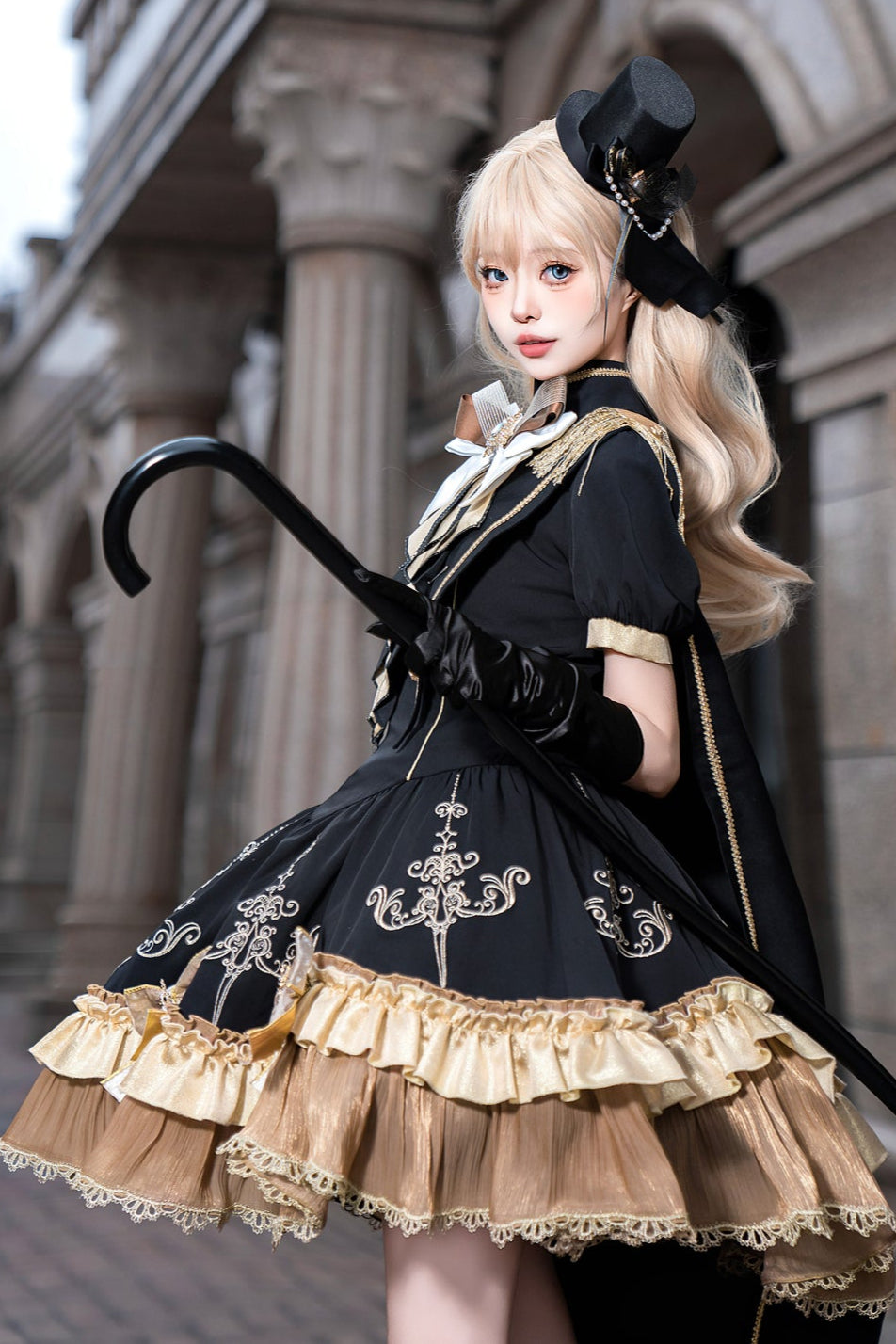 Dress + Cute Dark Shawl Lolita