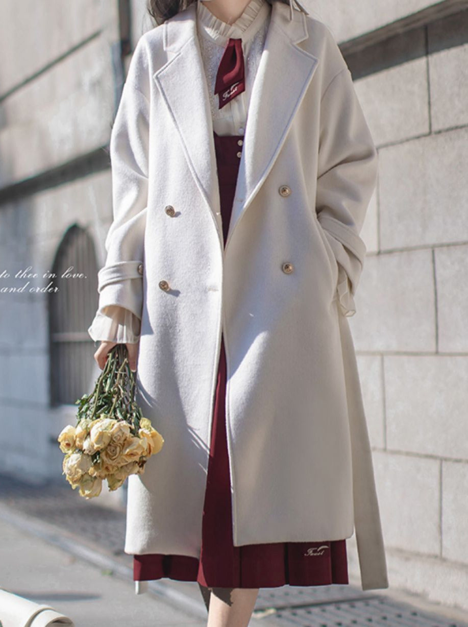 Manteau élégant blanc en laine à double boutonnage style cocon pour collège