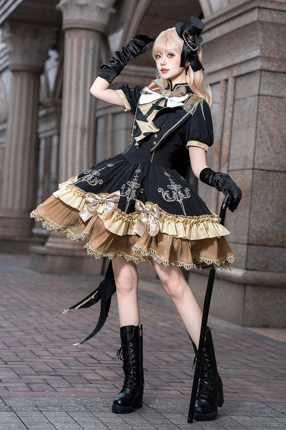 Dress + Cute Dark Shawl Lolita
