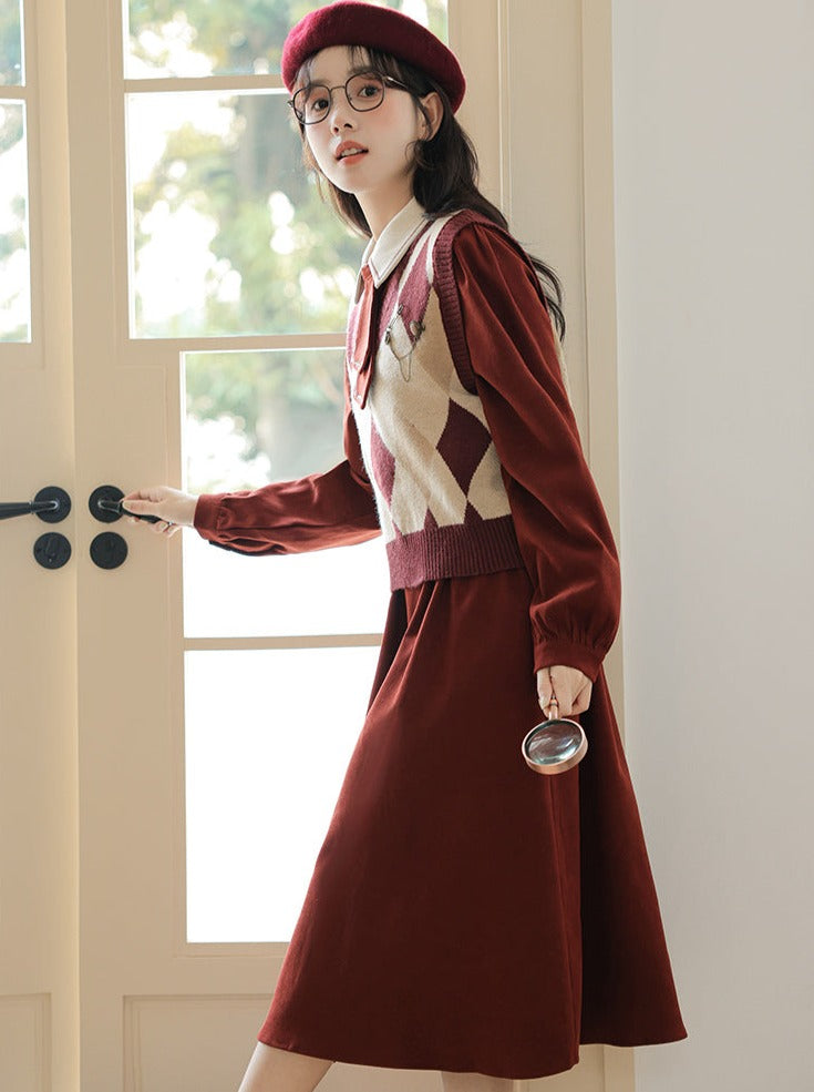 Robe design en tricot avec gilet rétro à losanges