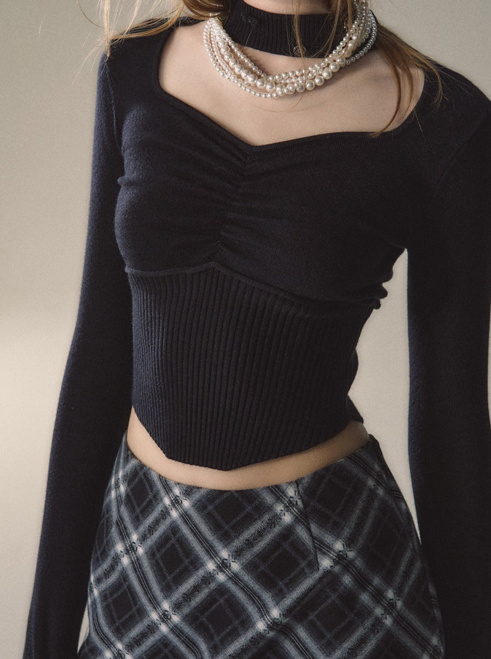 Haut carré slim à col licou et taille haute