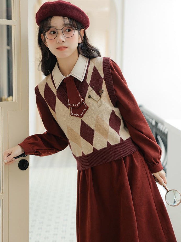 Robe design en tricot avec gilet rétro à losanges