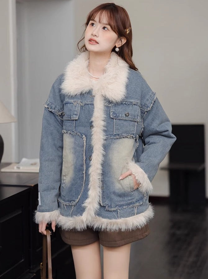 Veste en jean bleu à revers matelassés