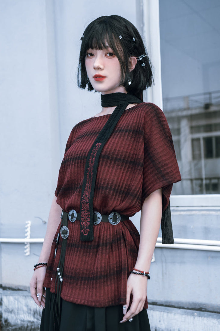 Dark Border Loose T-Shirt