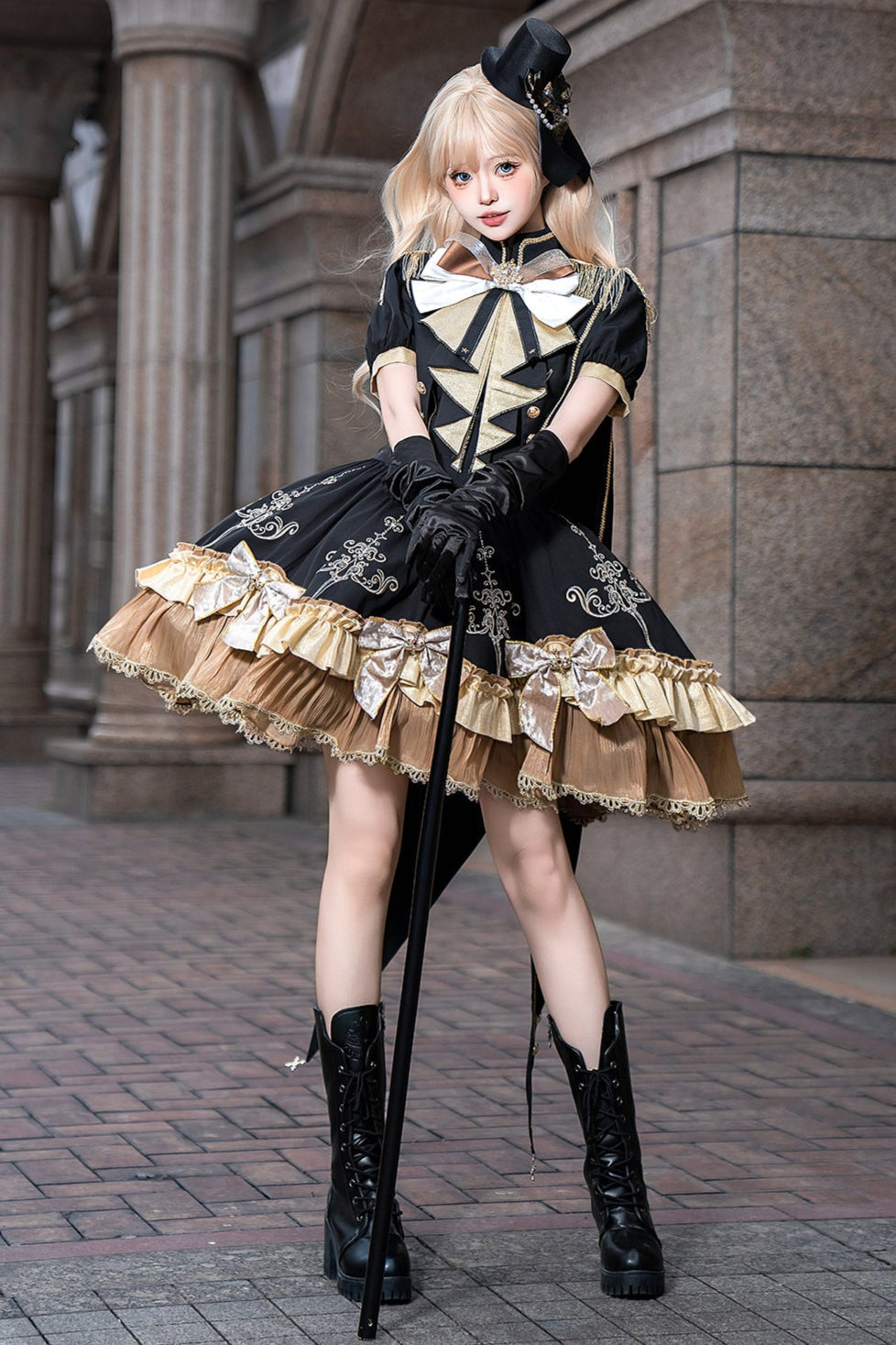 Dress + Cute Dark Shawl Lolita