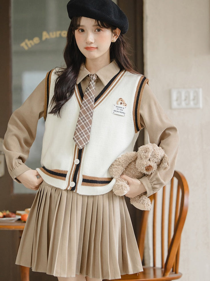 Chemise plissée en tricot universitaire + gilet habillé