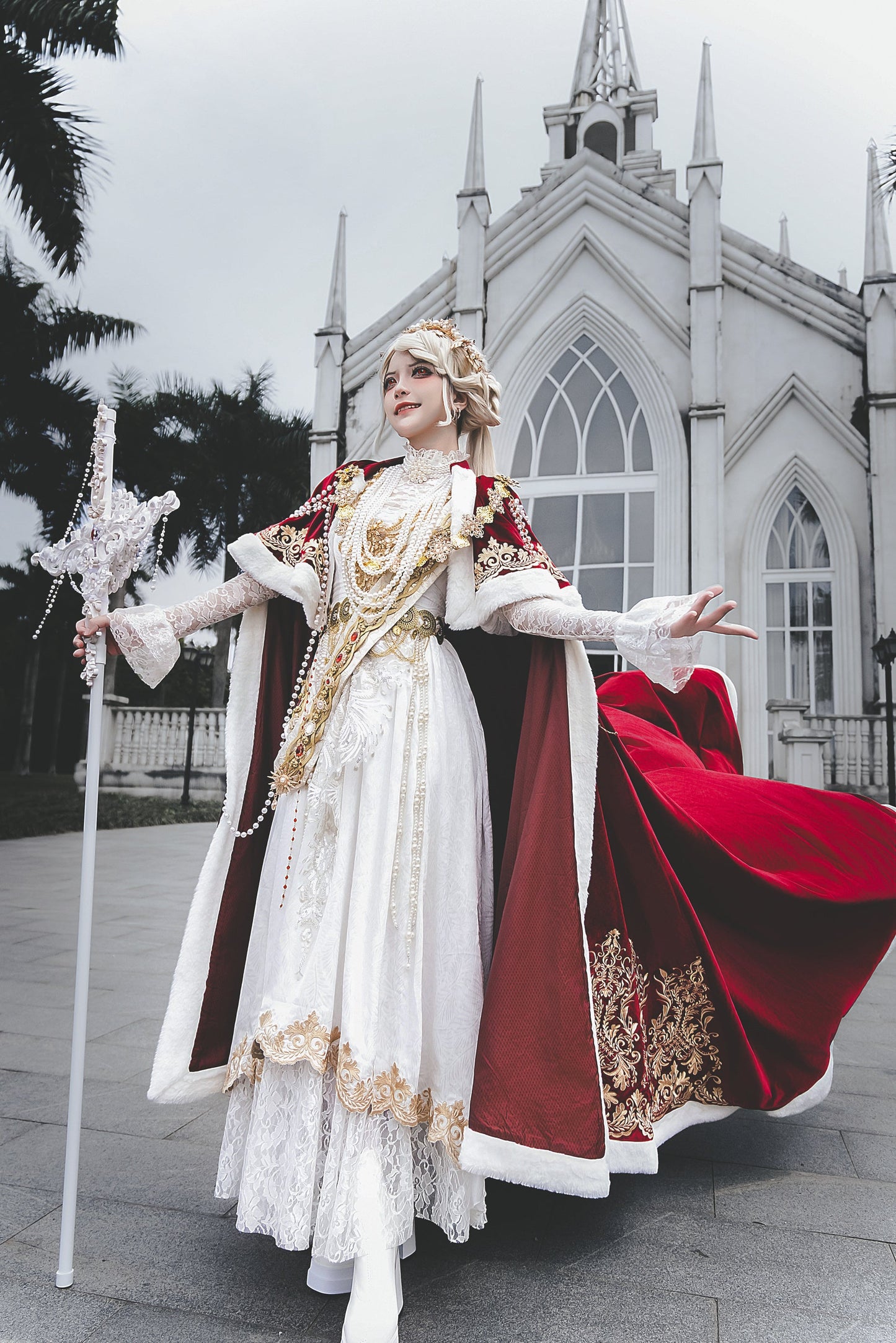 Pre-order + product Dress Version Gorgeous Queen Cape Regular