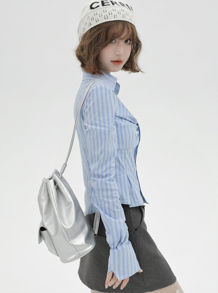 Vネックシャツ スリムストライプデザイン ブルー