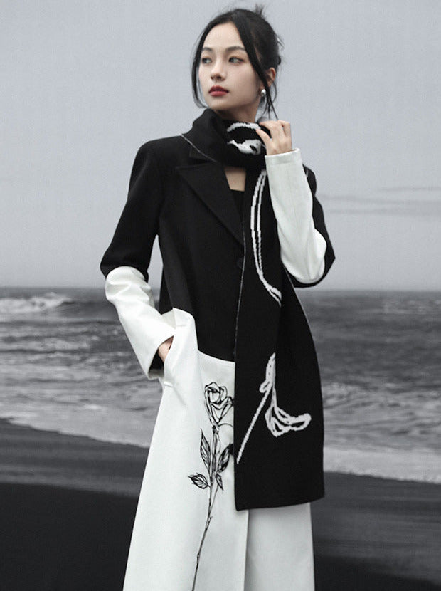 Scarf White Contrast Knit Black and Design Shawl